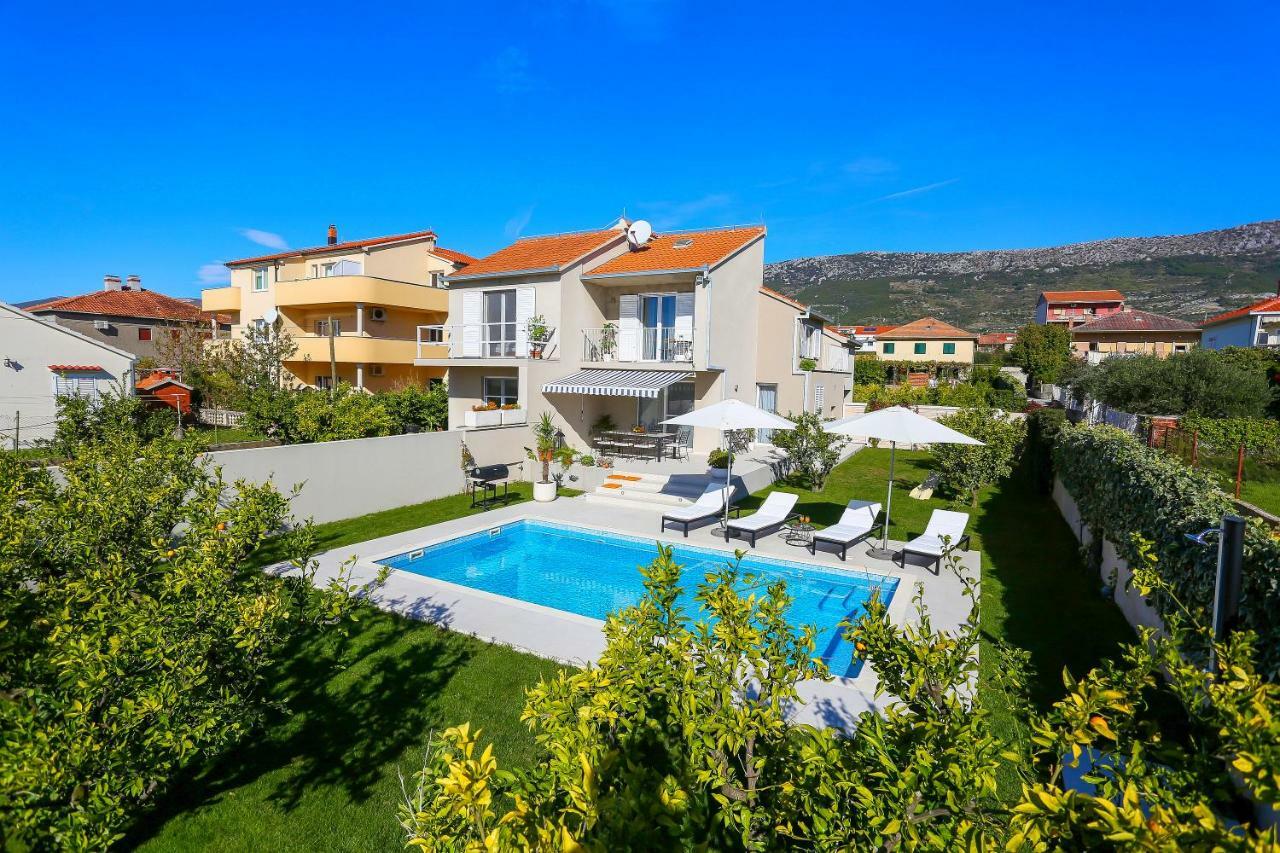Villa Elysium - Beautiful Family House With Heated Pool *
